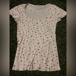 Doen Brigette tee - strawberry - size small